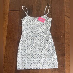 Floral Print Mini Dress from Edikted. Size medium.